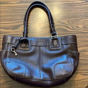 Fossil Chocolate Brown Leather Handbag. Shoulder bag.​​​